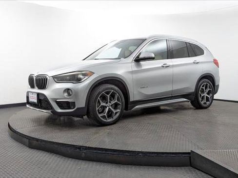 Used 2017 BMW X1 xDrive28i image 2