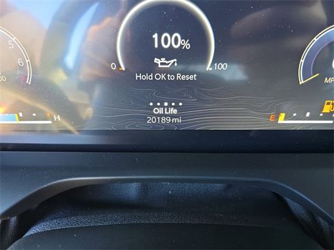 Used 2023 Jeep Grand Cherokee Overland w/ Trailer Tow Prep Group (B) image 30