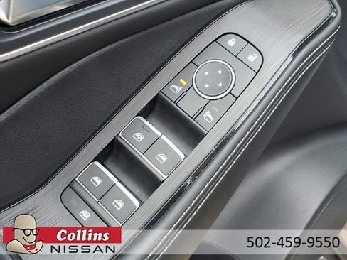 Certified 2024 Nissan Rogue Platinum image 17