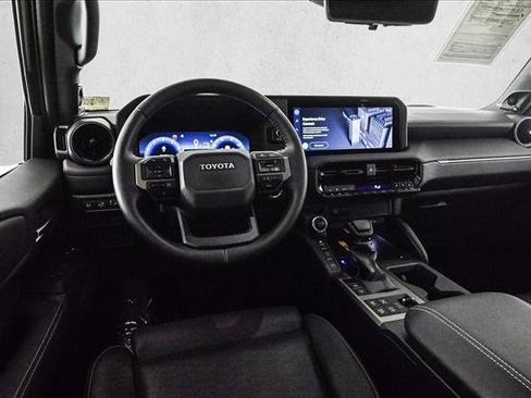 Used 2025 Toyota Land Cruiser image 19