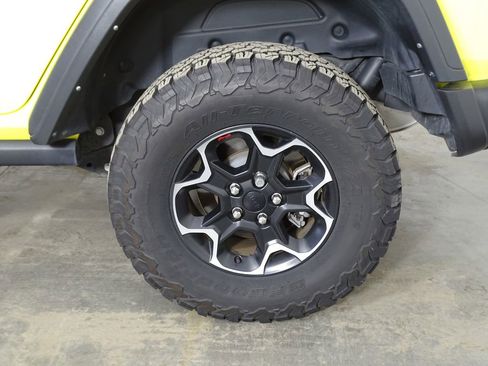 Used 2023 Jeep Wrangler Unlimited Rubicon image 38