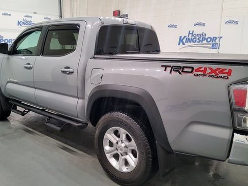 Used 2021 Toyota Tacoma TRD Off-Road image 5