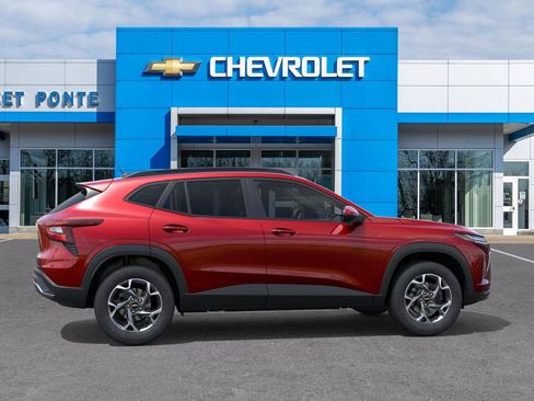 New 2026 Chevrolet Trax LT w/ Driver Confidence Package image 5