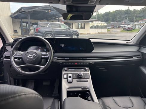 Used 2025 Hyundai Palisade SEL FWD image 31