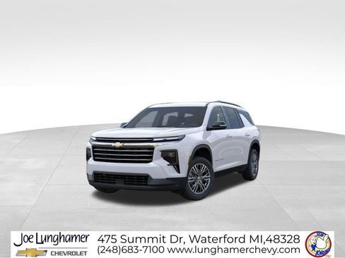 New 2026 Chevrolet Traverse LT w/ LPO, Floor Liner Package FWD image 8