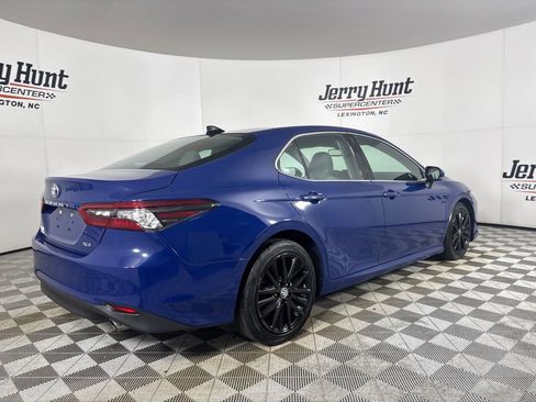Used 2023 Toyota Camry XLE FWD image 4
