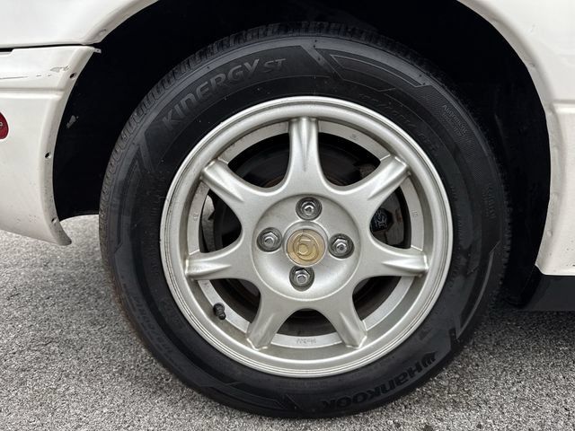 Used 1996 MAZDA MX-5 Miata RWD image 25