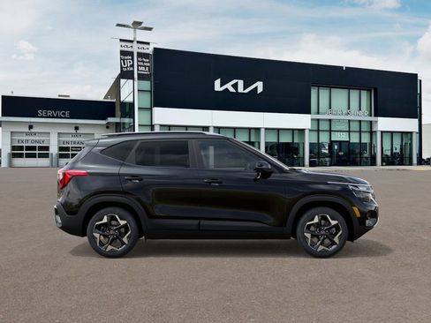 New 2026 Kia Seltos S image 8