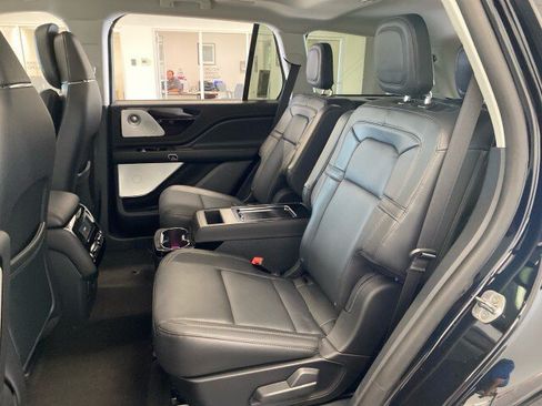 New 2026 Lincoln Aviator Reserve AWD/4WD image 9