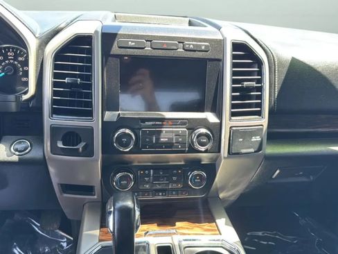 Used 2020 Ford F150 Lariat RWD image 22
