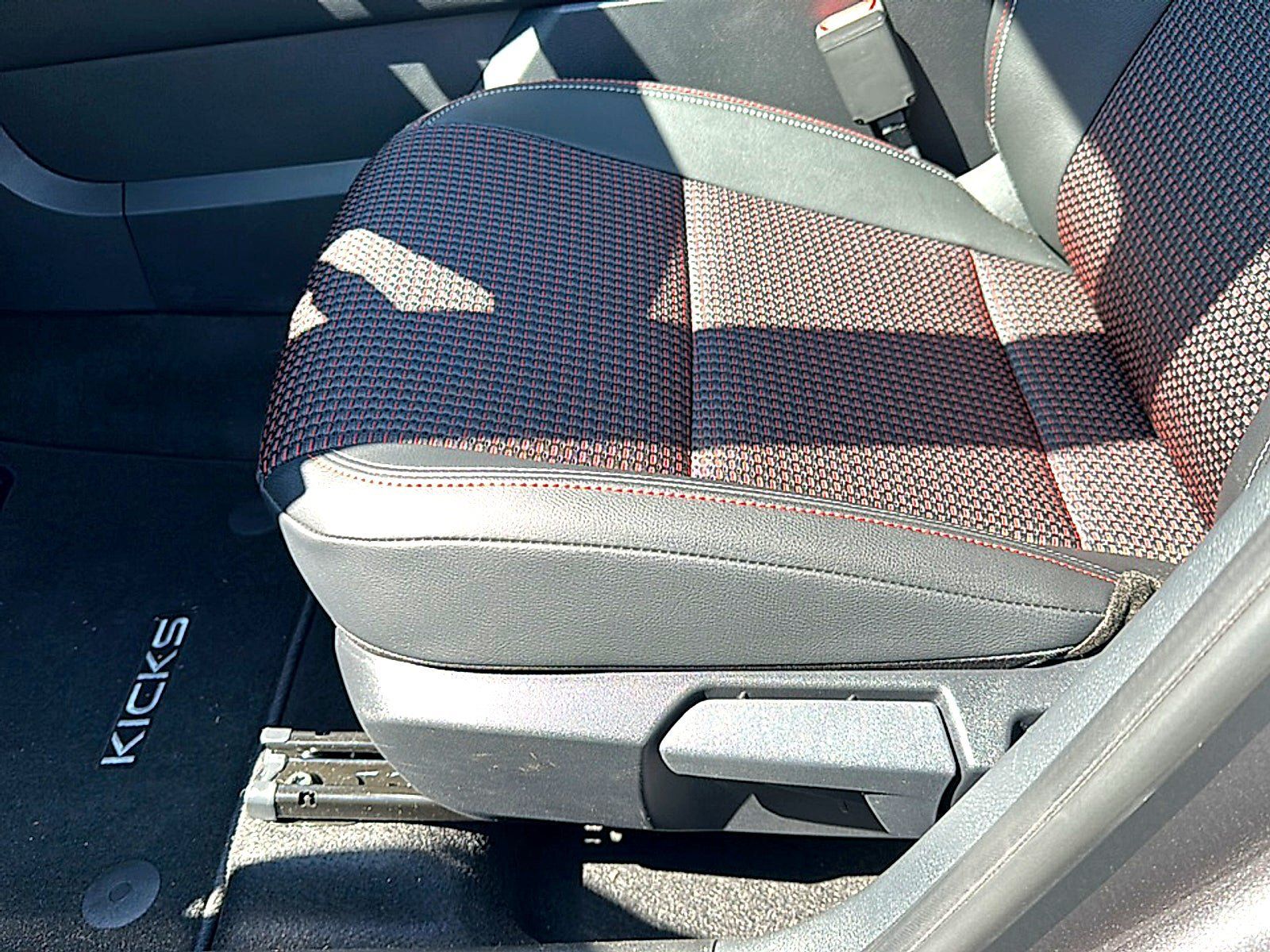 New 2026 Nissan Kicks SR w/ Cold Weather Package FWD image 12