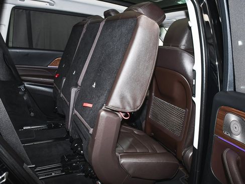 Used 2023 Mercedes-Benz GLS 450 4MATIC image 71