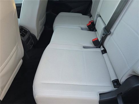 Used 2021 Volkswagen Tiguan SEL image 10