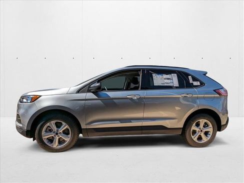 New 2024 Ford Edge SE image 5