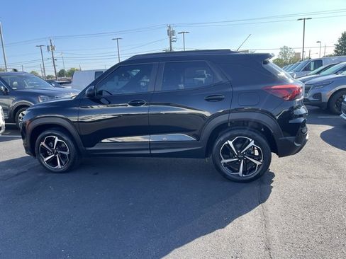 Used 2021 Chevrolet TrailBlazer RS w/ Convenience Package image 4