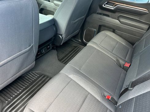 Used 2025 Chevrolet Silverado 1500 LT AWD/4WD image 13