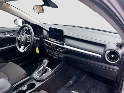 Used 2022 Kia Forte LXS image 26