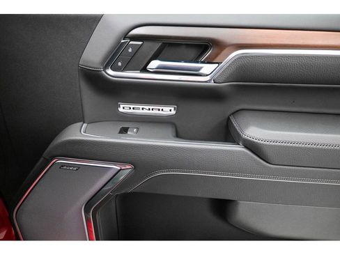 Used 2024 GMC Sierra 1500 Denali w/ Denali Reserve Package image 17