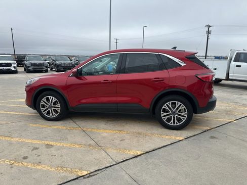 Used 2022 Ford Escape SEL image 4