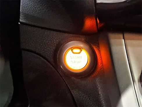 Used 2016 Nissan Sentra SV image 22