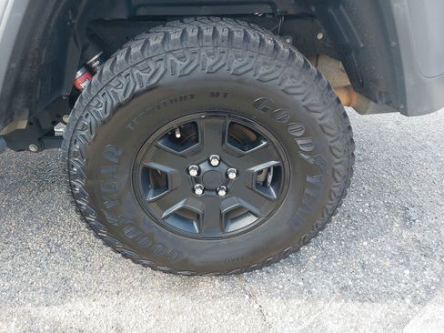 Used 2020 Jeep Gladiator Mojave image 33