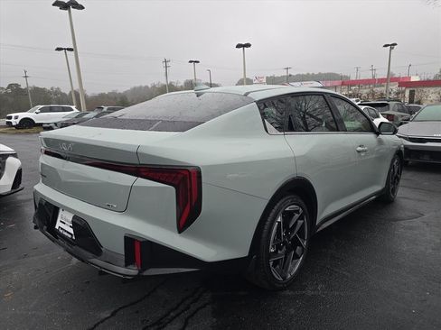 New 2025 Kia K4 GT-Line image 3