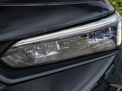 Used 2025 Honda Civic Sport image 4