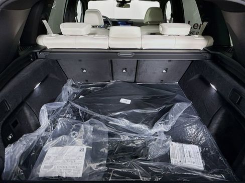 New 2026 BMW X5 xDrive50e image 28