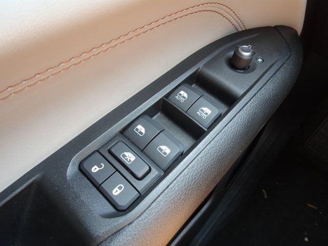 Used 2022 Jeep Compass Limited AWD/4WD image 22