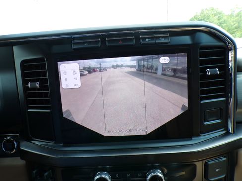 Used 2023 Ford F250 Lariat image 13