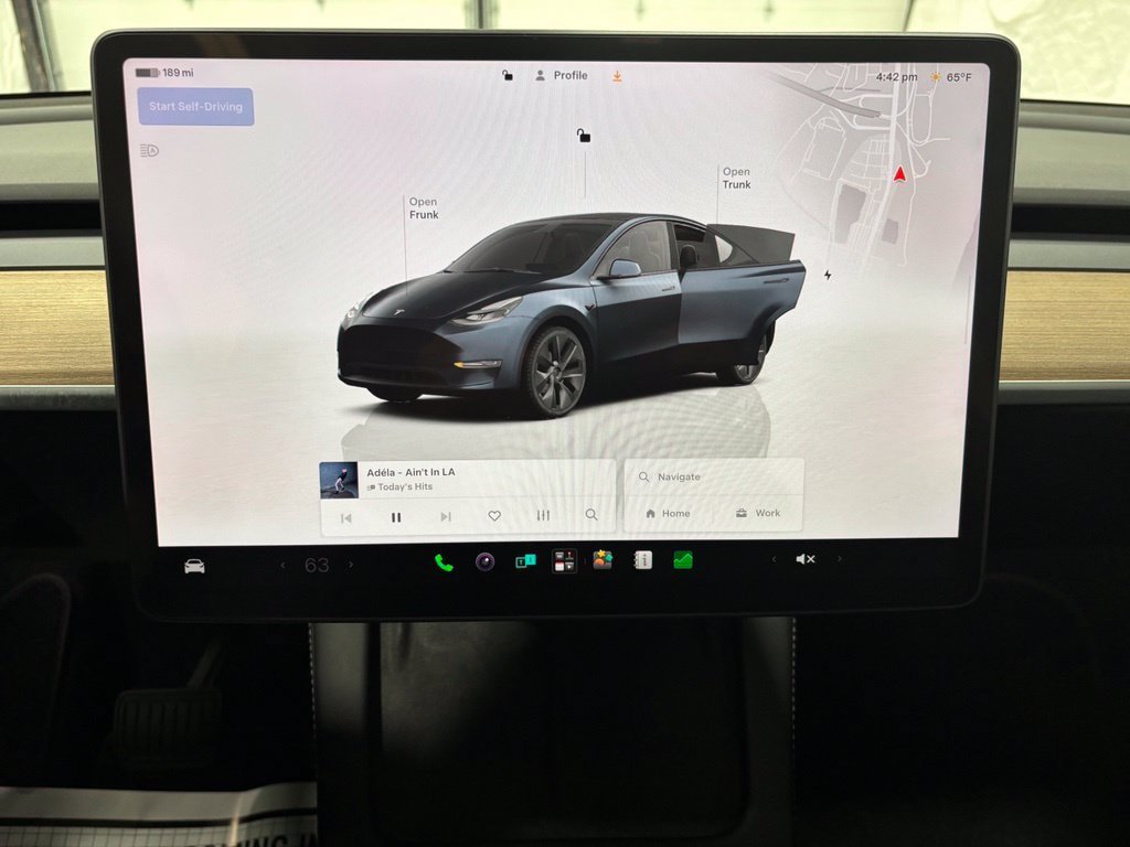 Used 2024 Tesla Model Y Long Range AWD/4WD image 23