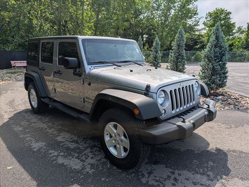 Used 2018 Jeep Wrangler Unlimited Sport S AWD/4WD image 7