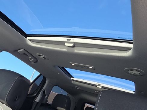 Used 2020 GMC Acadia SLE w/ Driver Convenience Package image 8