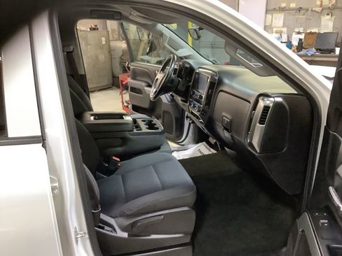 Used 2017 Chevrolet Silverado 1500 LT w/ All Star Edition image 18