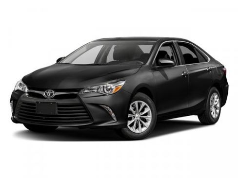 Used 2017 Toyota Camry XLE image 1
