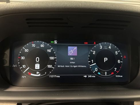 Certified 2024 Land Rover Discovery Dynamic SE image 15