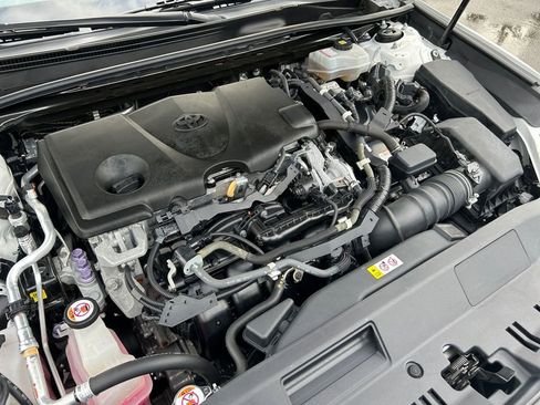 Used 2019 Toyota Camry SE image 31