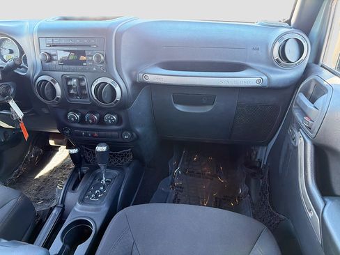 Used 2015 Jeep Wrangler Unlimited Sport w/ Quick Order Package 24S image 17