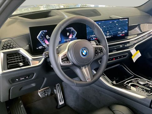New 2026 BMW X5 xDrive50e w/ M Sport Package AWD/4WD image 8