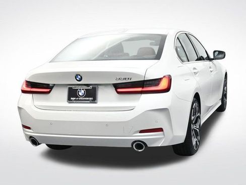 New 2026 BMW 330i Sedan w/ Premium Package image 4