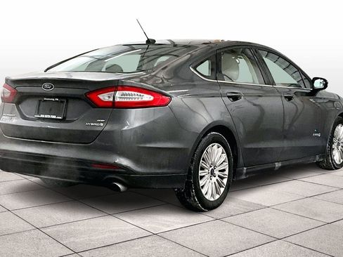 Used 2016 Ford Fusion SE image 11