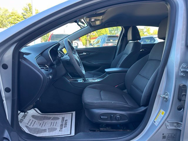 Used 2020 Chevrolet Malibu LT FWD image 9
