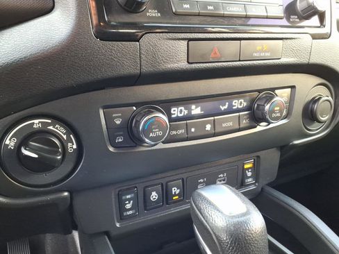 Certified 2022 Nissan Frontier SV AWD/4WD image 13
