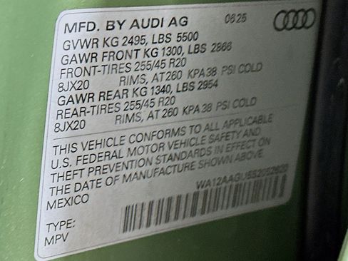 Used 2025 Audi Q5 Premium Plus w/ Premium Plus AWD/4WD image 24