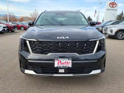 Used 2024 Kia Sorento S image 5