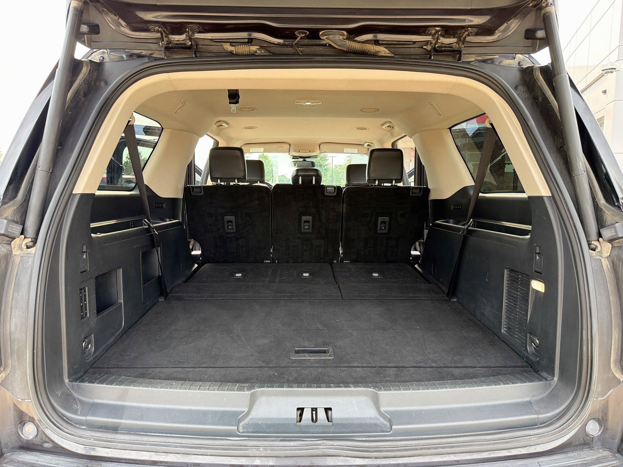 Used 2024 Ford Expedition Max XLT AWD/4WD image 14