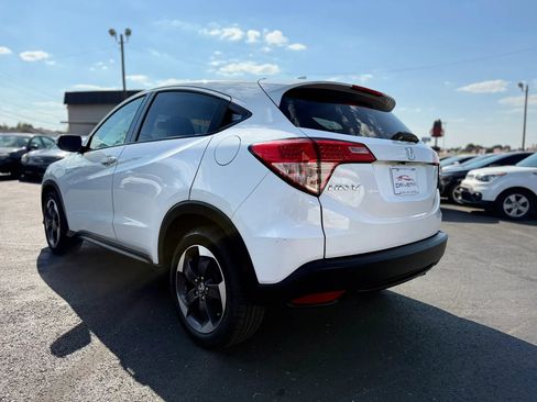 Used 2018 Honda HR-V EX image 5