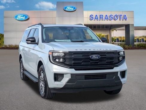 New 2025 Ford Expedition Max Active RWD image 1