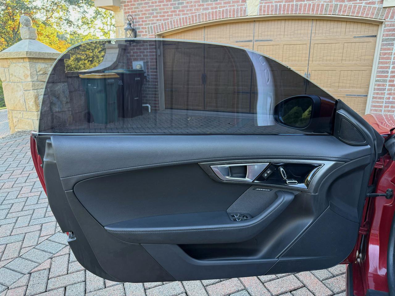 Used 2015 Jaguar F-TYPE Convertible RWD image 18