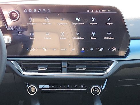 New 2026 Chevrolet Equinox EV LT image 9